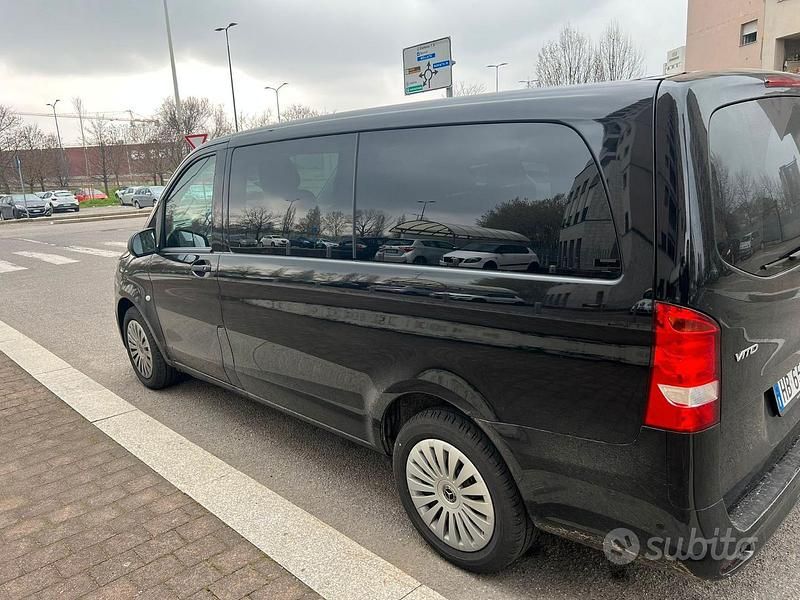 Nuova Mercedes Vito 110 CV (80 kW) 2025 Nero Furgone