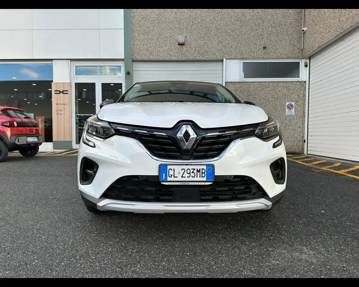 Begagnad Renault Captur Techno 94 HK (69 kW) 2023 Vit SUV