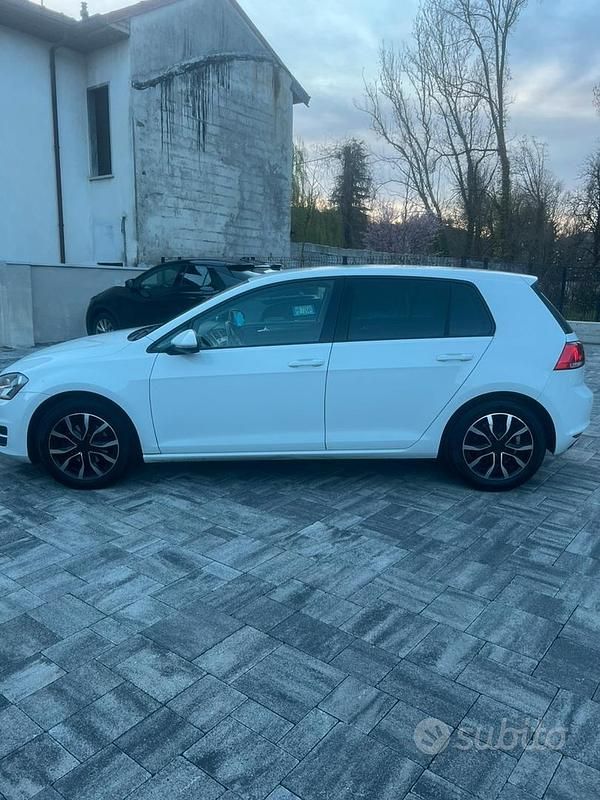 Usata VW Golf VII 90 CV (66 kW) 2016 Bianco Berlina