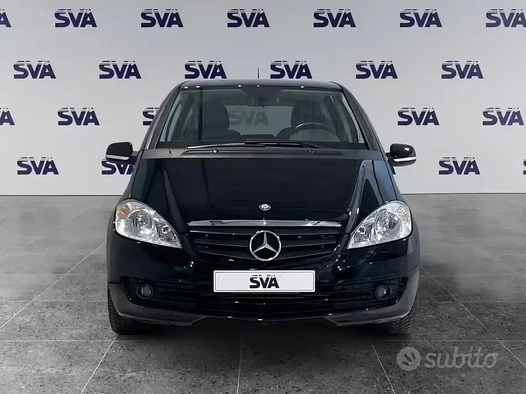 Usata Mercedes A180 Executive 109 CV (80 kW) 2013 Nero Utilitaria