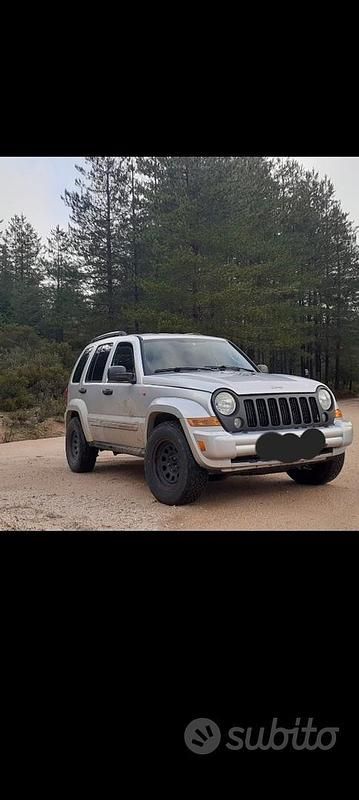 Usata Jeep Cherokee 163 CV (119 kW) 2005 SUV