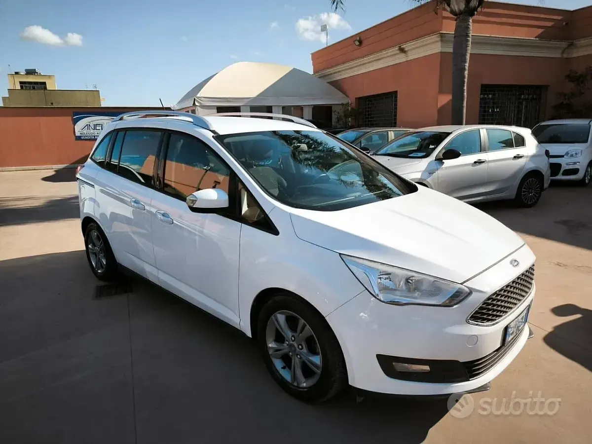 Usata Ford C-MAX 150 CV (110 kW) 2018 Bianco Monovolume