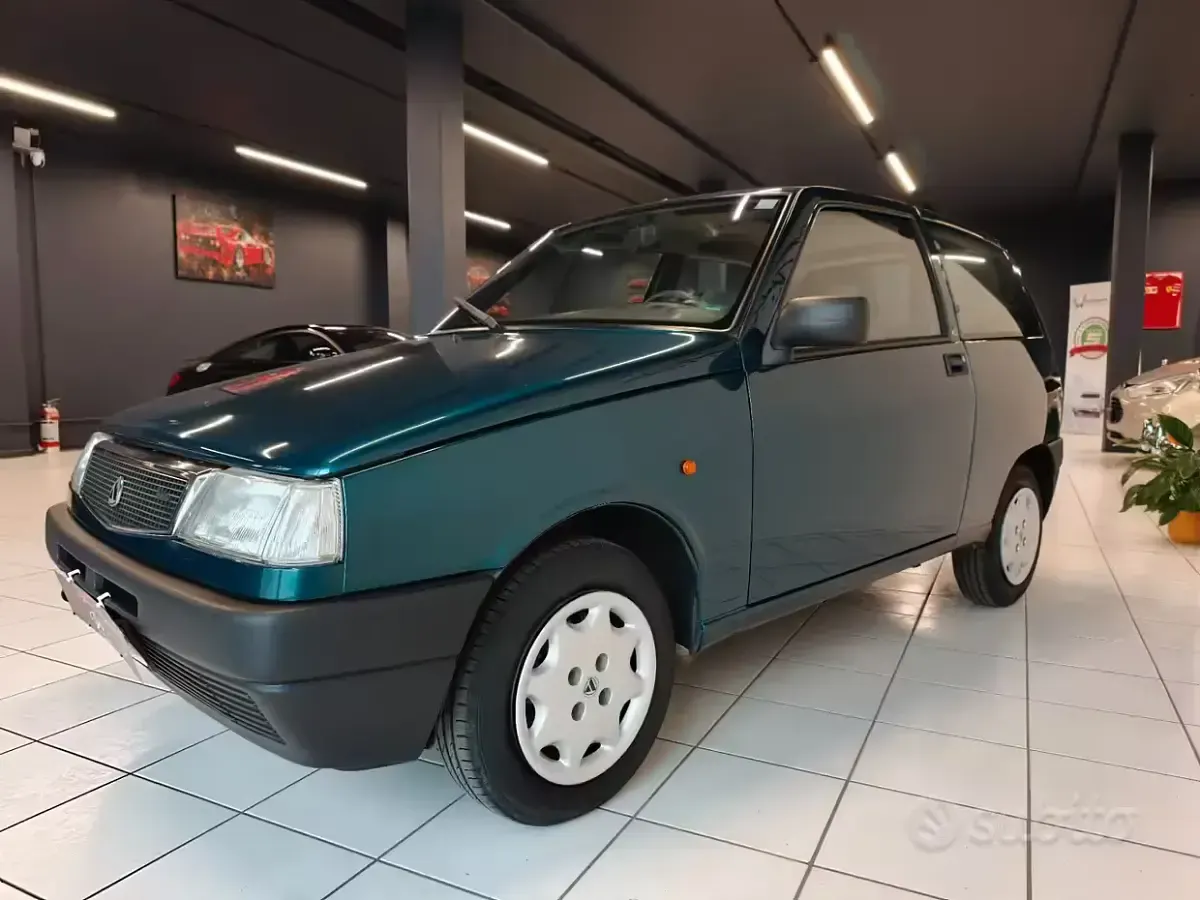 Usata Autobianchi Y10 50 CV (36 kW) 1994 Verde Utilitaria