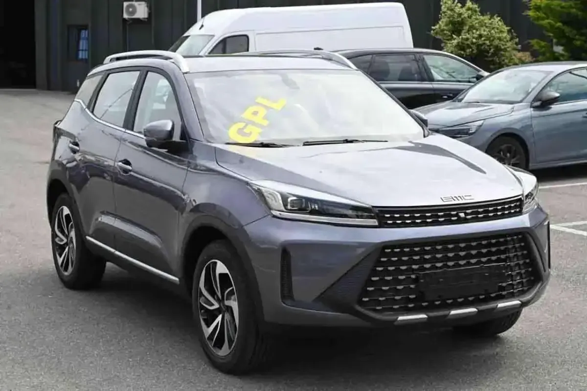 Nuova EMC SEI 147 CV (108 kW) 2026 Grigio SUV