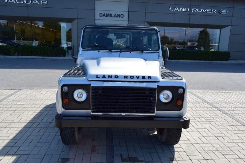 Usata Land Rover Defender 122 CV (89 kW) 2012 Argento SUV