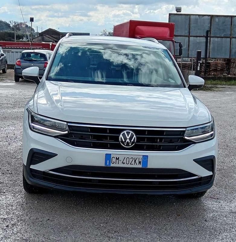 Usata VW Tiguan Sport 150 CV (110 kW) 2022 Bianco SUV