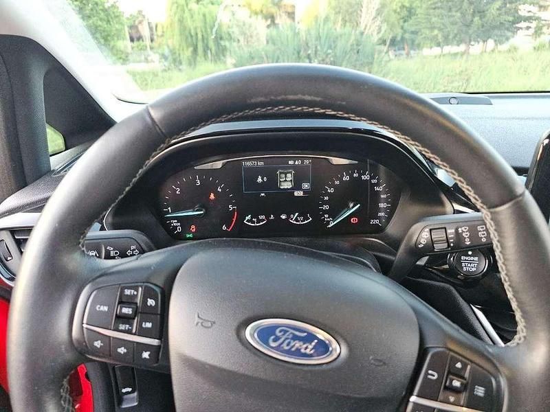 Usata Ford Fiesta Active 86 CV (63 kW) 2019 Rosso Utilitaria