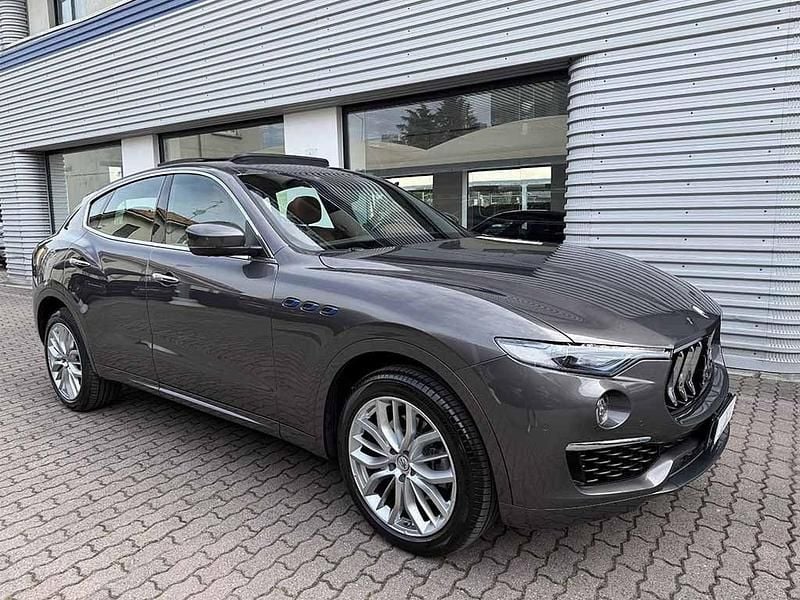 Usata Maserati Levante GT 330 CV (242 kW) 2022 Grigio / metallizzato SUV