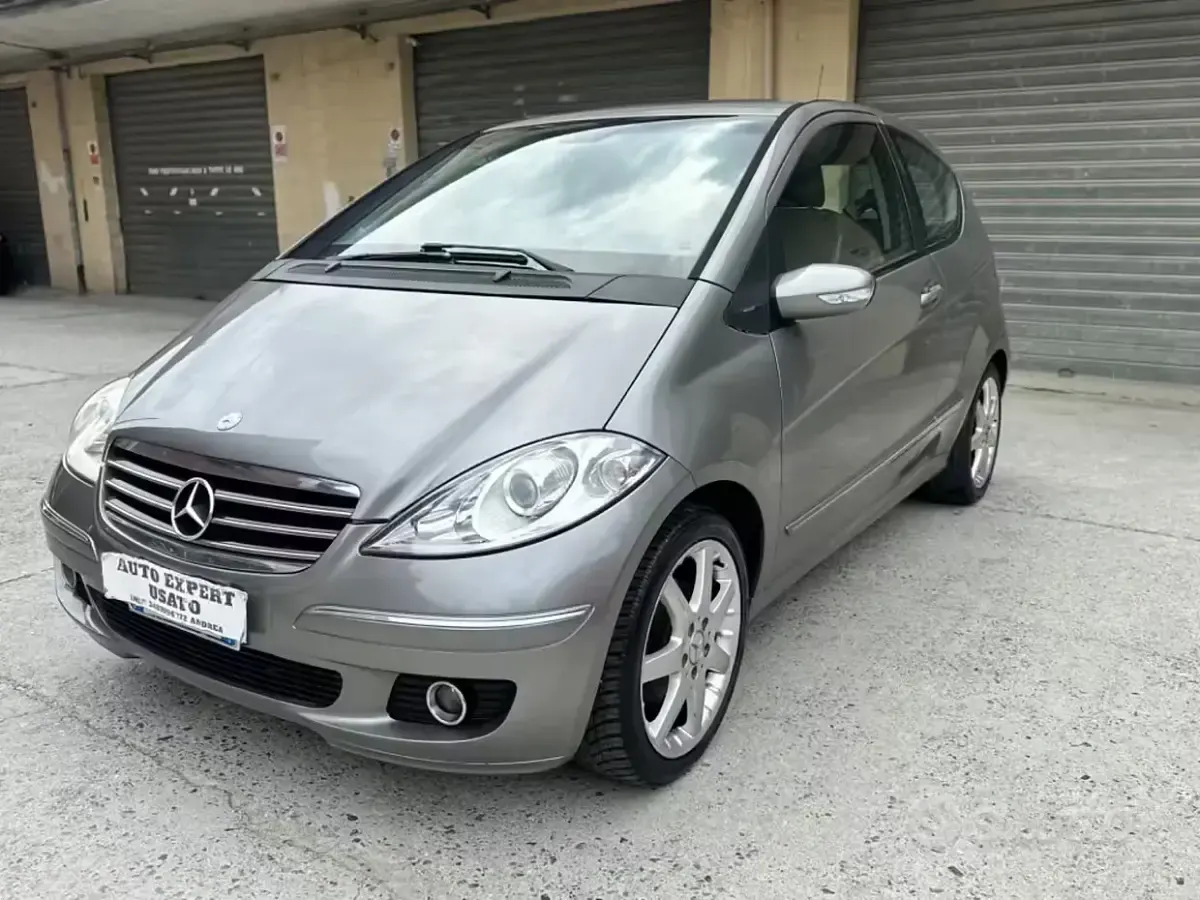 Usata Mercedes A160 Avantgarde 82 CV (60 kW) 2006 Grigio Coupé
