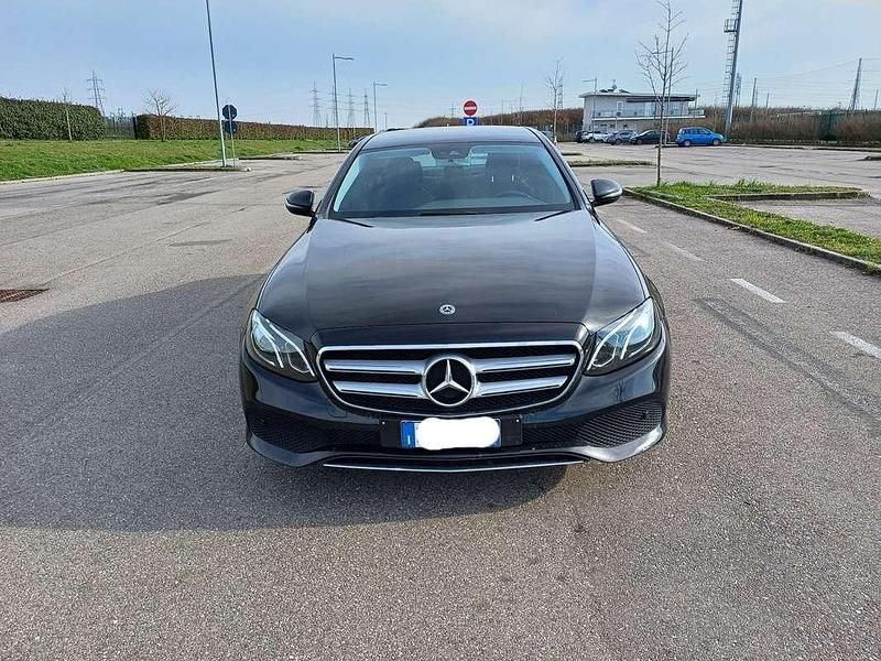 Usata Mercedes E200 Premium 150 CV (110 kW) 2017 Berlina