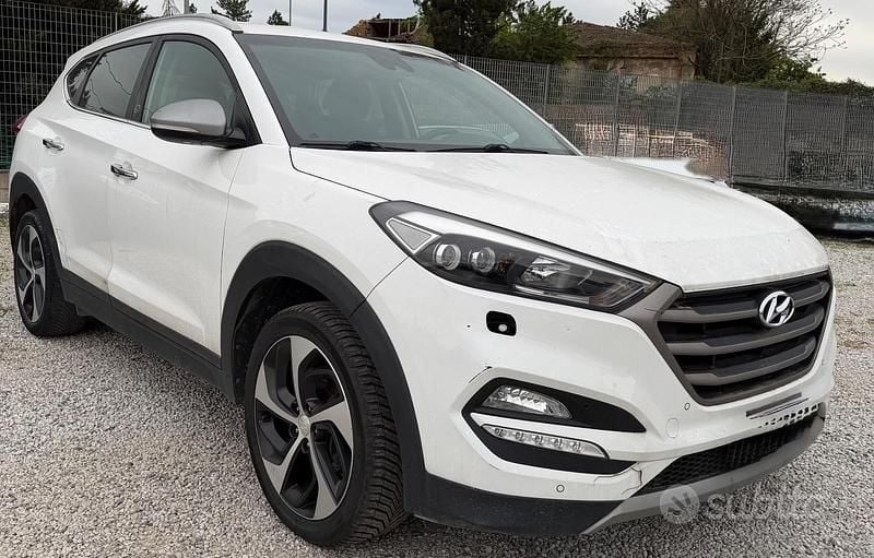 Usata Hyundai Tucson Edition 116 CV (85 kW) 2017 Bianco SUV