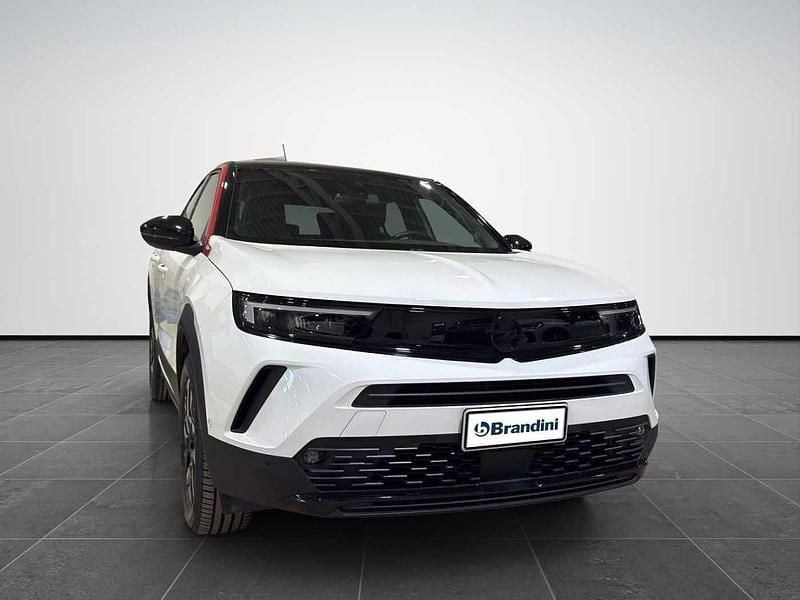 Usata Opel Mokka Elegance 136 CV (100 kW) 2023 Bianco SUV