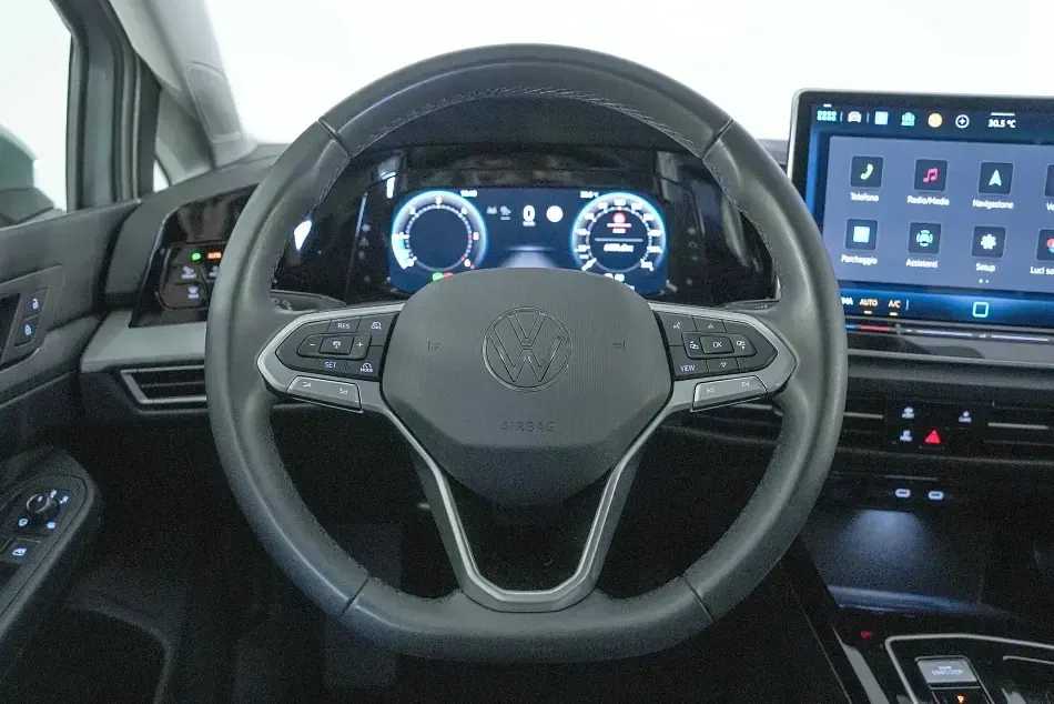 Usata VW Golf VIII 150 CV (110 kW) 2025