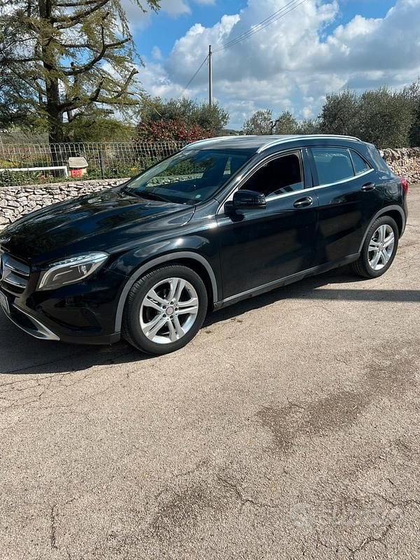Usata Mercedes GLA180 2016 Nero SUV