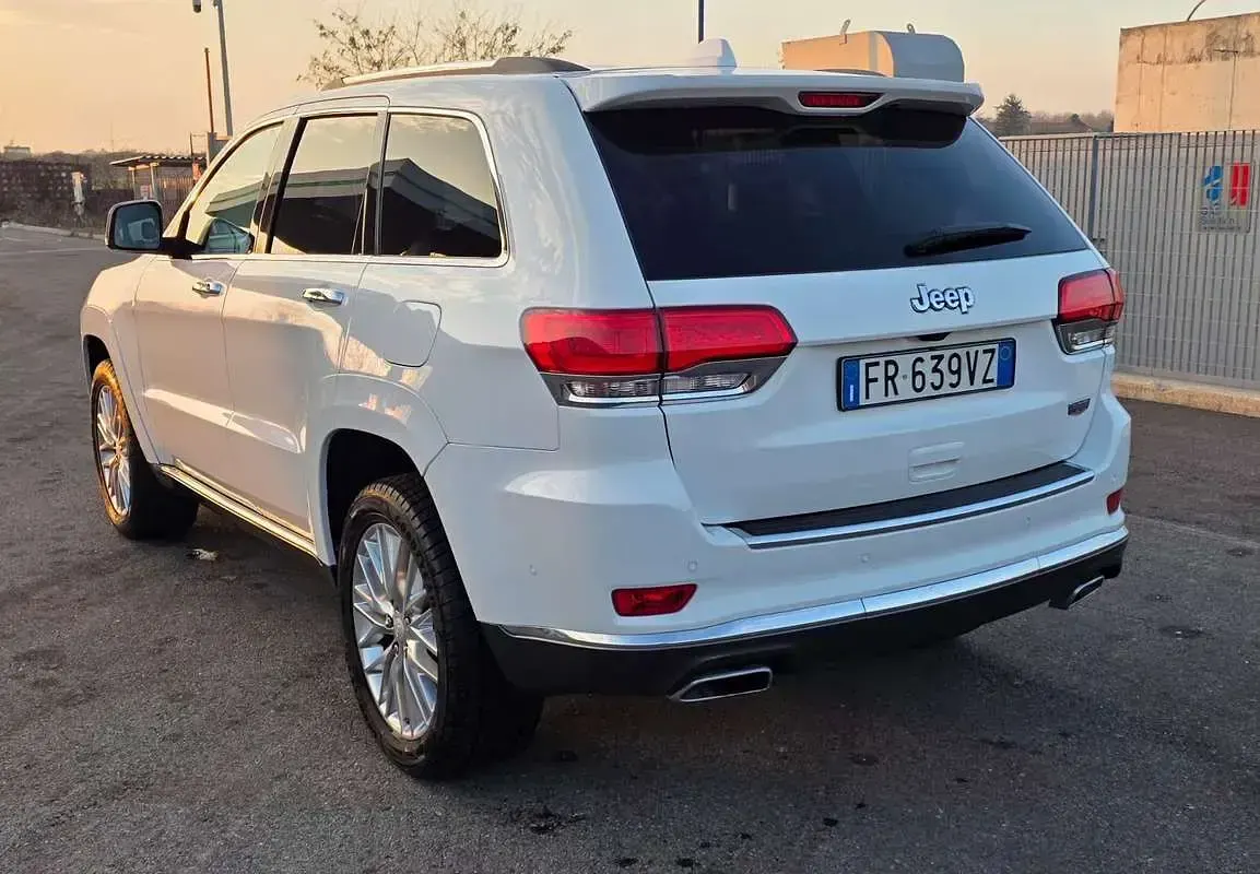Usata Jeep Grand Cherokee Summit 250 CV (183 kW) 2018 Bianco SUV