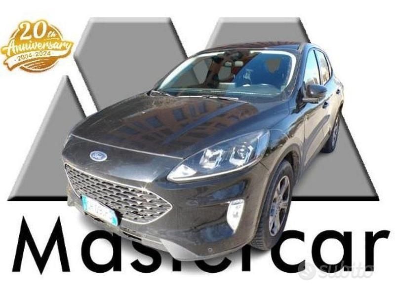 Usata Ford Kuga 120 CV (88 kW) 2021 Nero SUV