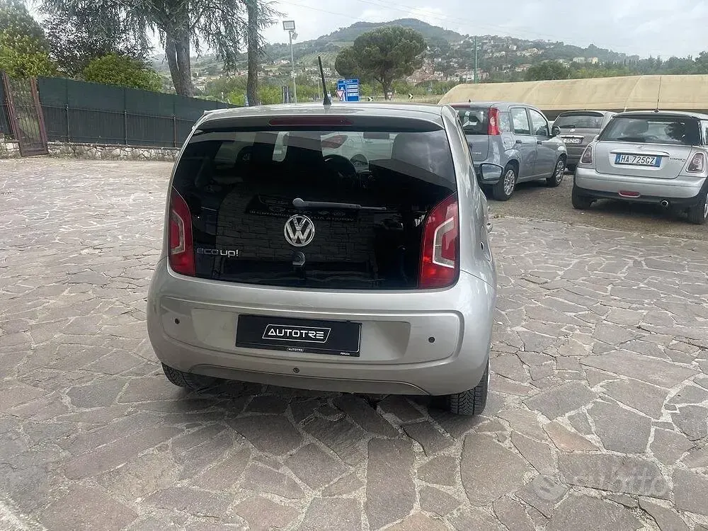 Usata VW up! Move 68 CV (50 kW) 2013 Grigio Utilitaria