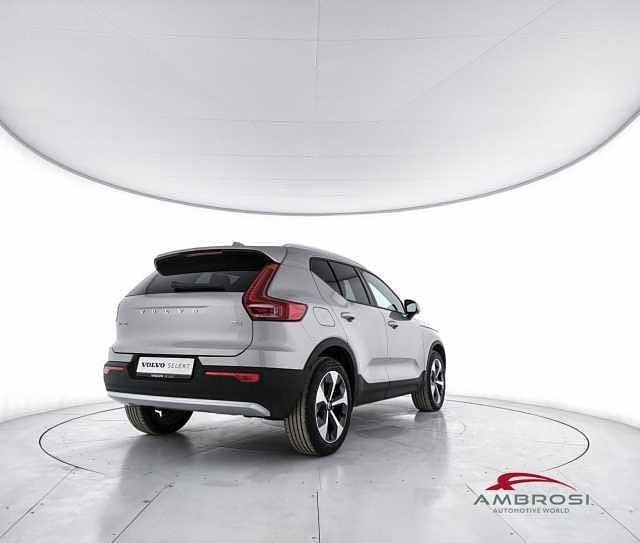 Usata Volvo XC40 Core 163 CV (119 kW) 2025 Grigio SUV