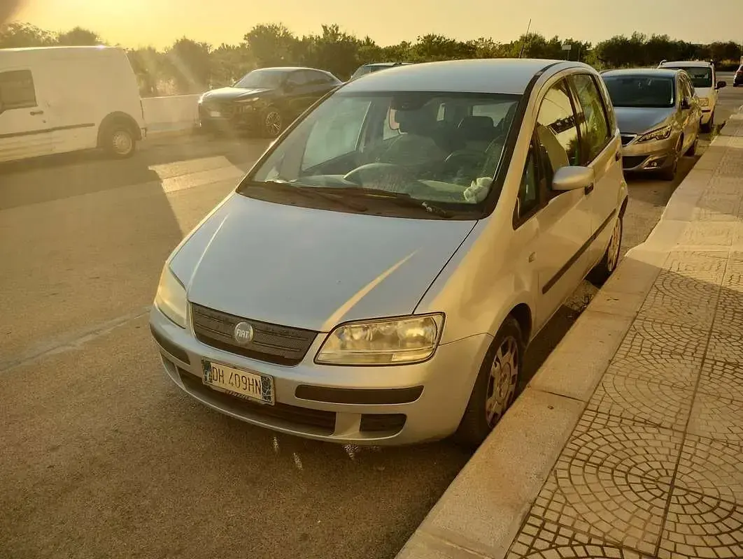 Usata Fiat Idea Active 101 CV (74 kW) 2007 Monovolume
