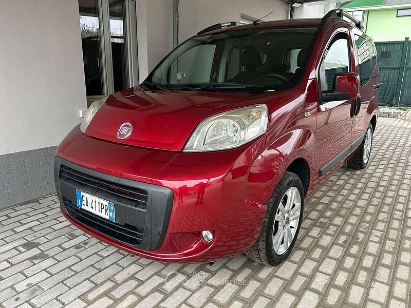 Usata Fiat Qubo Dynamic 69 CV (50 kW) 2010 Rosso Monovolume