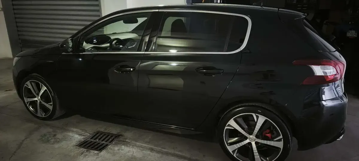 Usata Peugeot 308 GT-line 120 CV (88 kW) 2017 Berlina