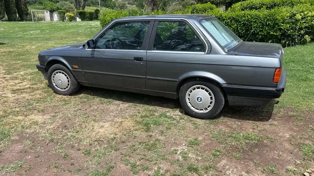Usata BMW 316 101 CV (74 kW) 1990 Grigio Berlina