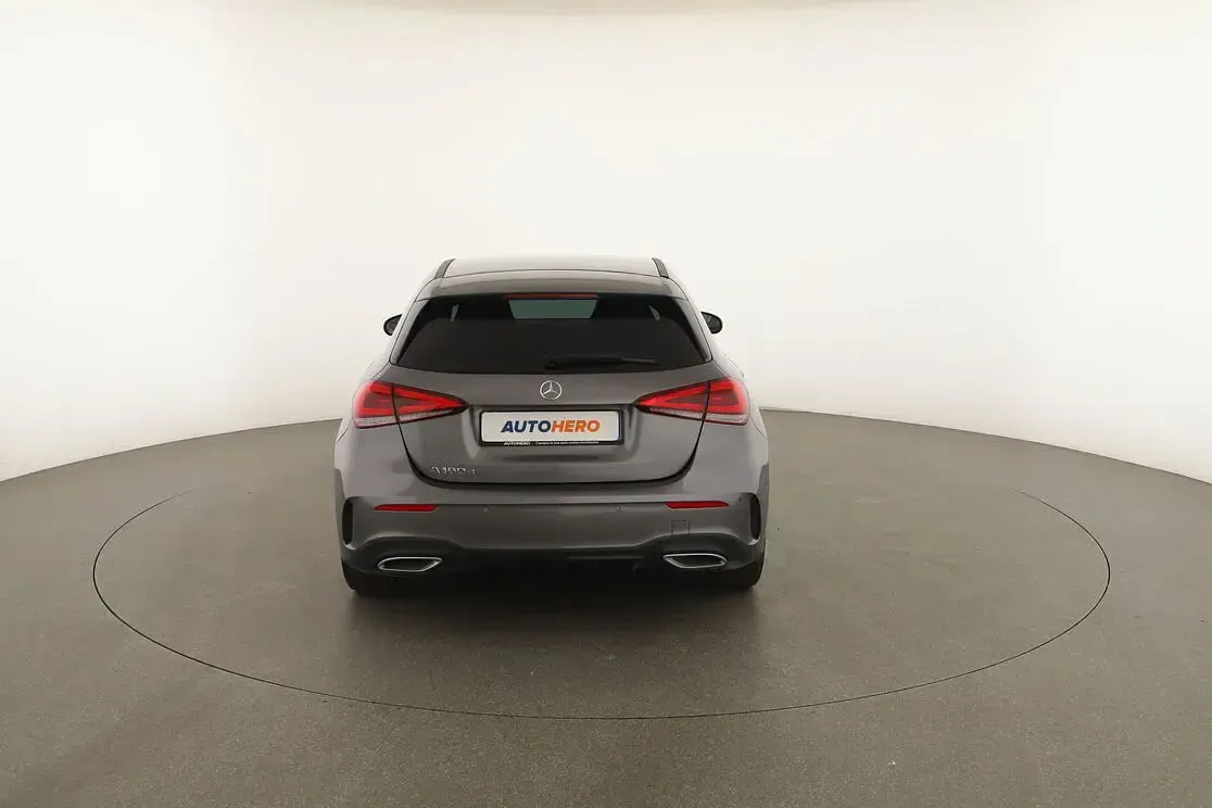 Usata Mercedes A180 Premium 116 CV (85 kW) 2021 Grigio Berlina