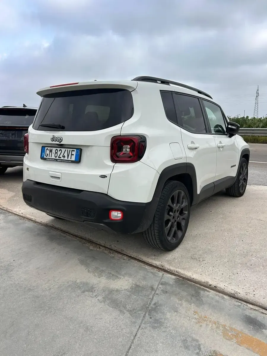 Usata Jeep Renegade Limited 130 CV (95 kW) 2023 Bianco SUV