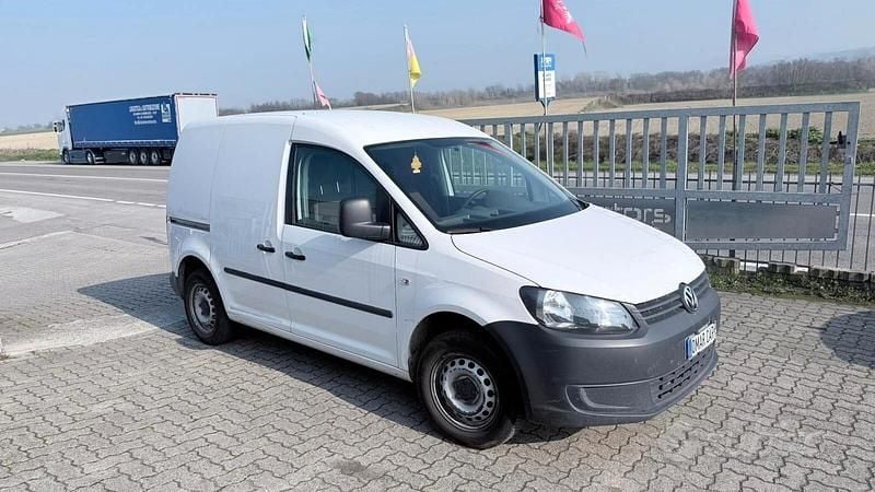 Usata VW Caddy 75 CV (55 kW) 2014 Bianco Monovolume
