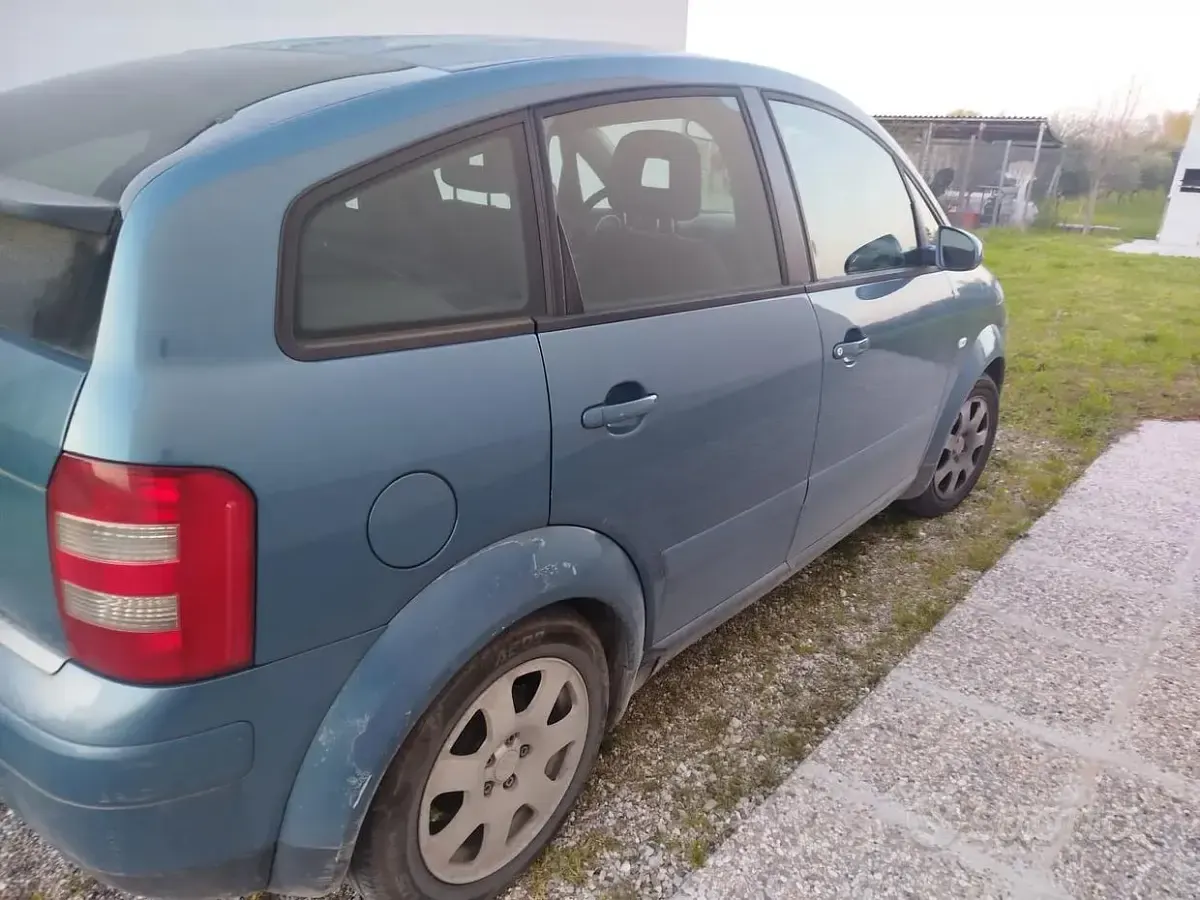 Usata Audi A2 75 CV (55 kW) 2003 Utilitaria