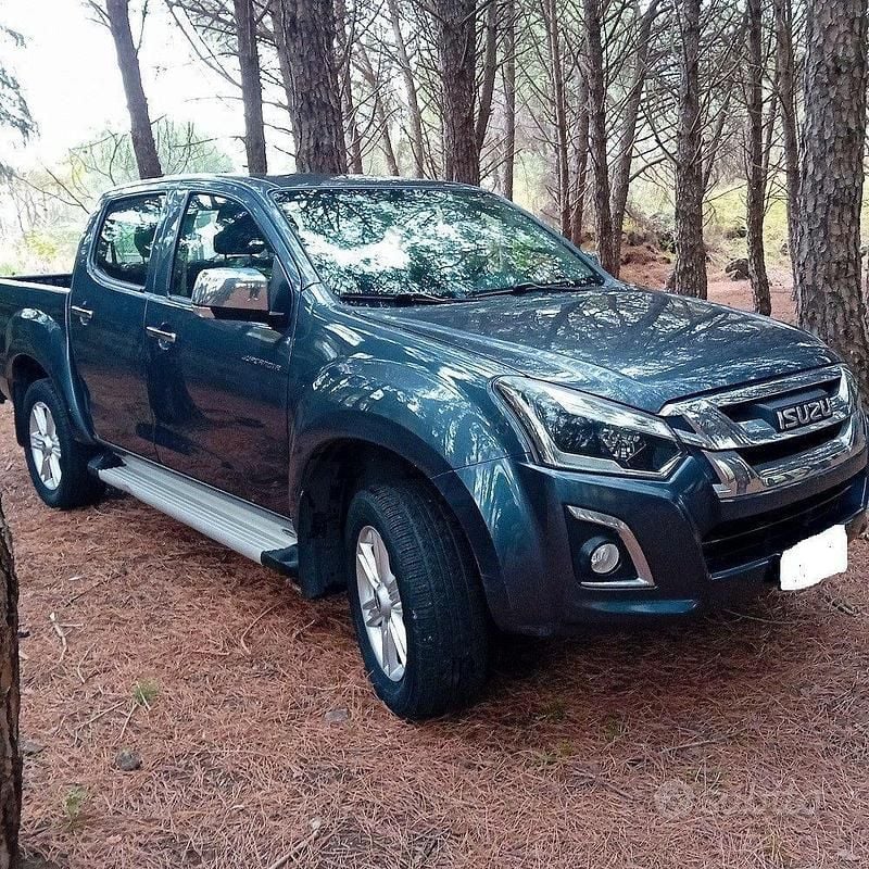 Usata Isuzu Pick up 2018 Grigio Pick-up