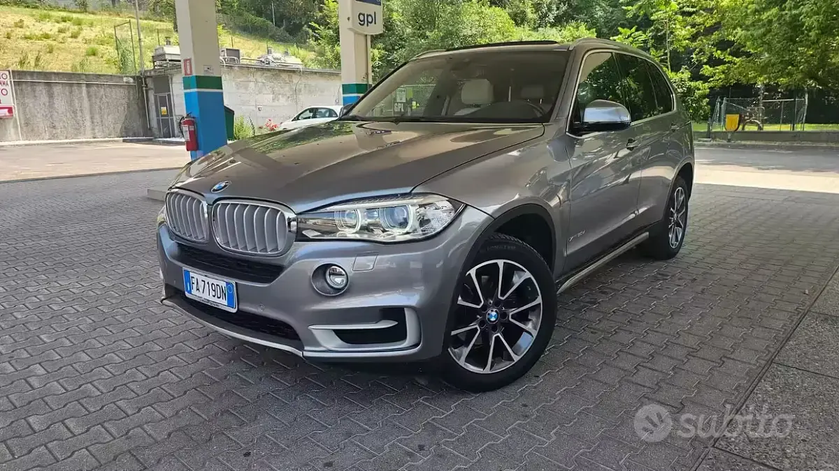Usata BMW X5 258 CV (189 kW) 2015 Grigio SUV