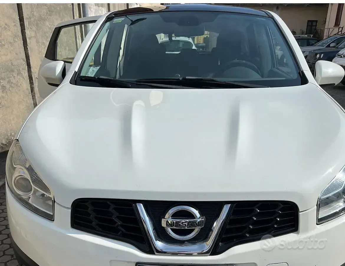 Usata Nissan Qashqai Acenta 117 CV (86 kW) 2013 Bianco SUV