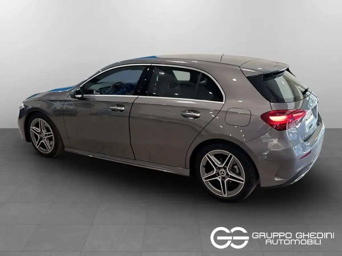 Usata Mercedes A180 AMG Line Premium 136 CV (100 kW) 2025 G.scuro orione Berlina