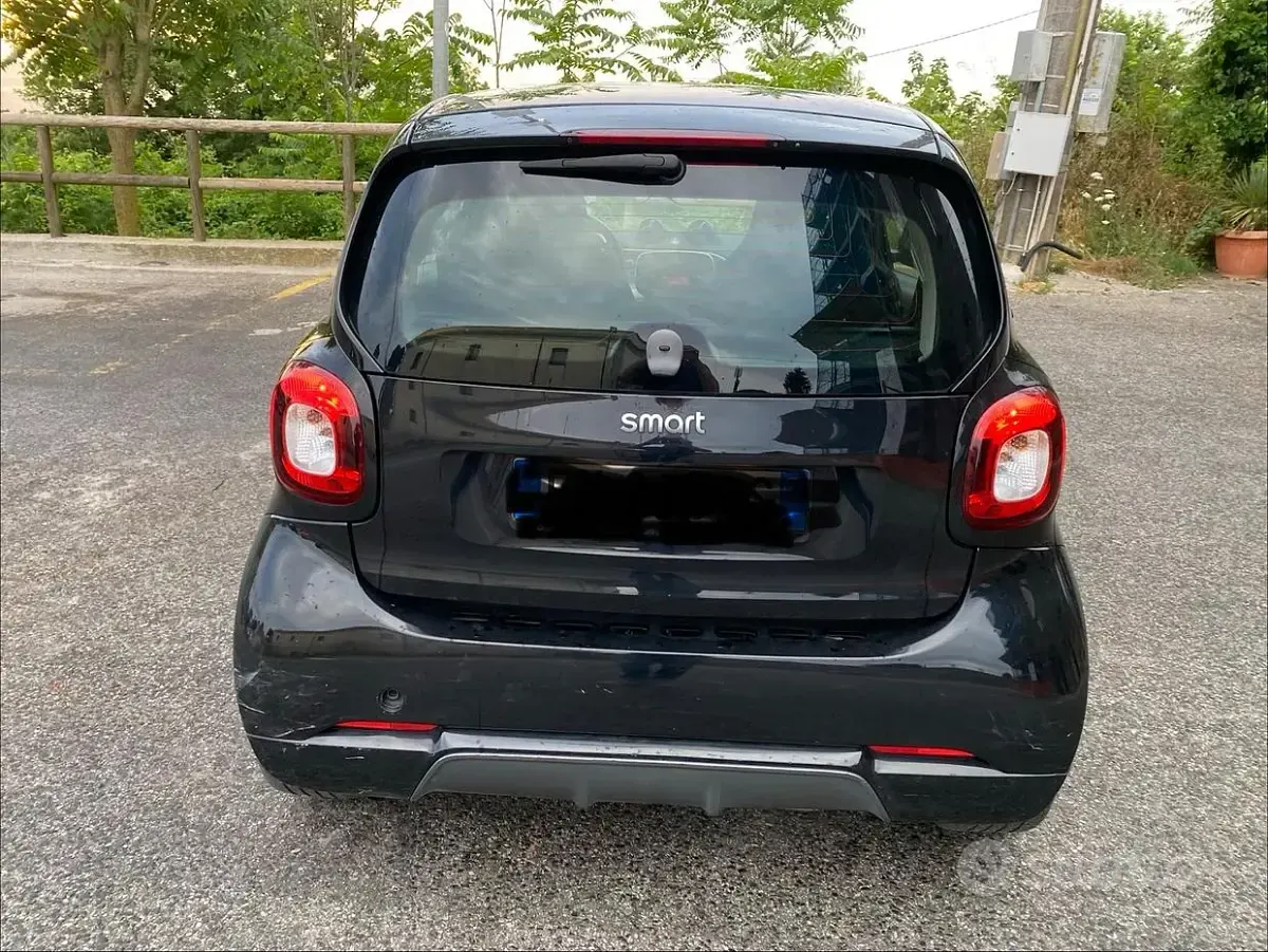Usata Smart ForTwo Coupé Passion 90 CV (66 kW) 2019 Nero Coupé