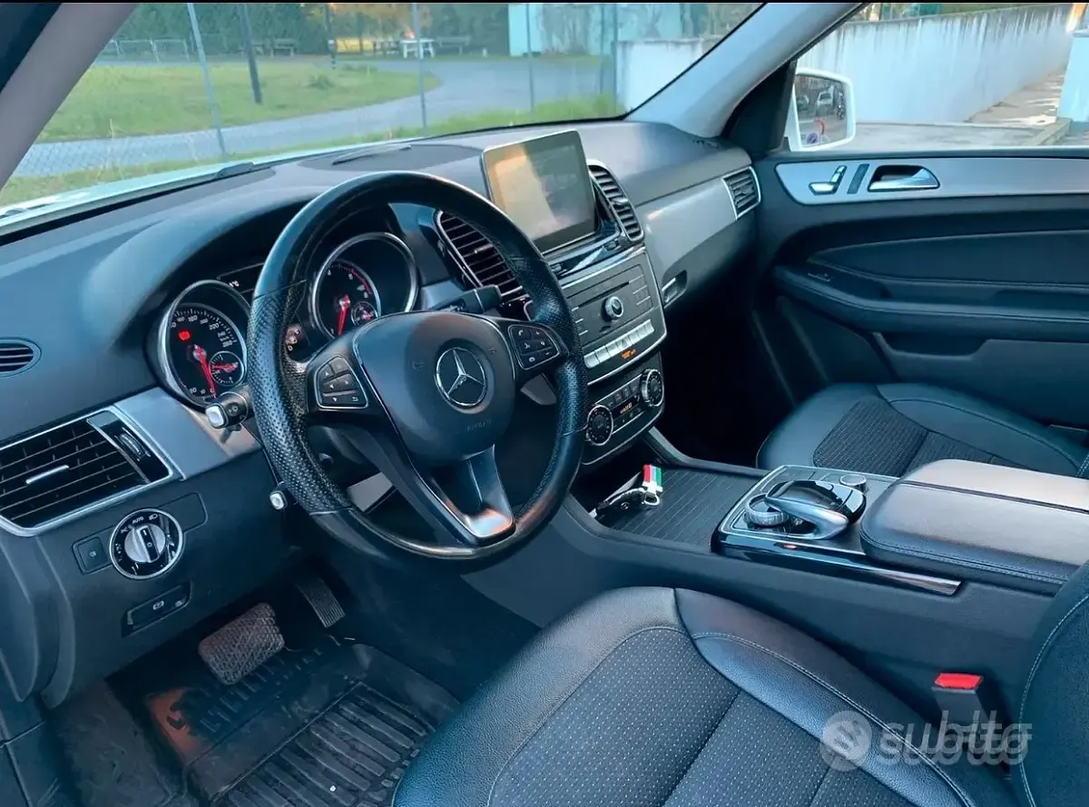 Usata Mercedes GLE250 204 CV (150 kW) 2018 Bianco SUV