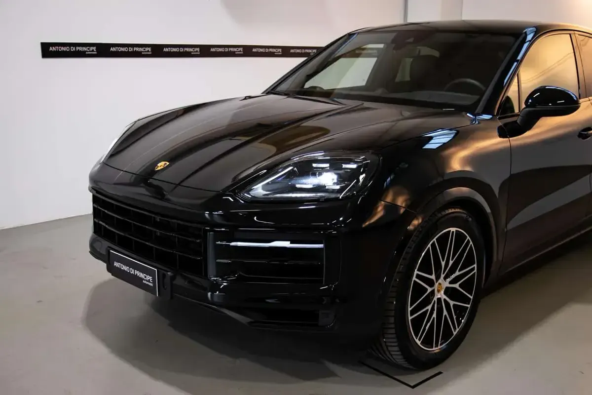 Usata Porsche Cayenne Sport 354 CV (260 kW) 2024 Nero SUV