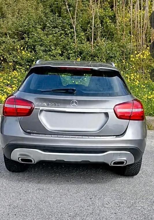 Usata Mercedes GLA200 2017 Grigio SUV