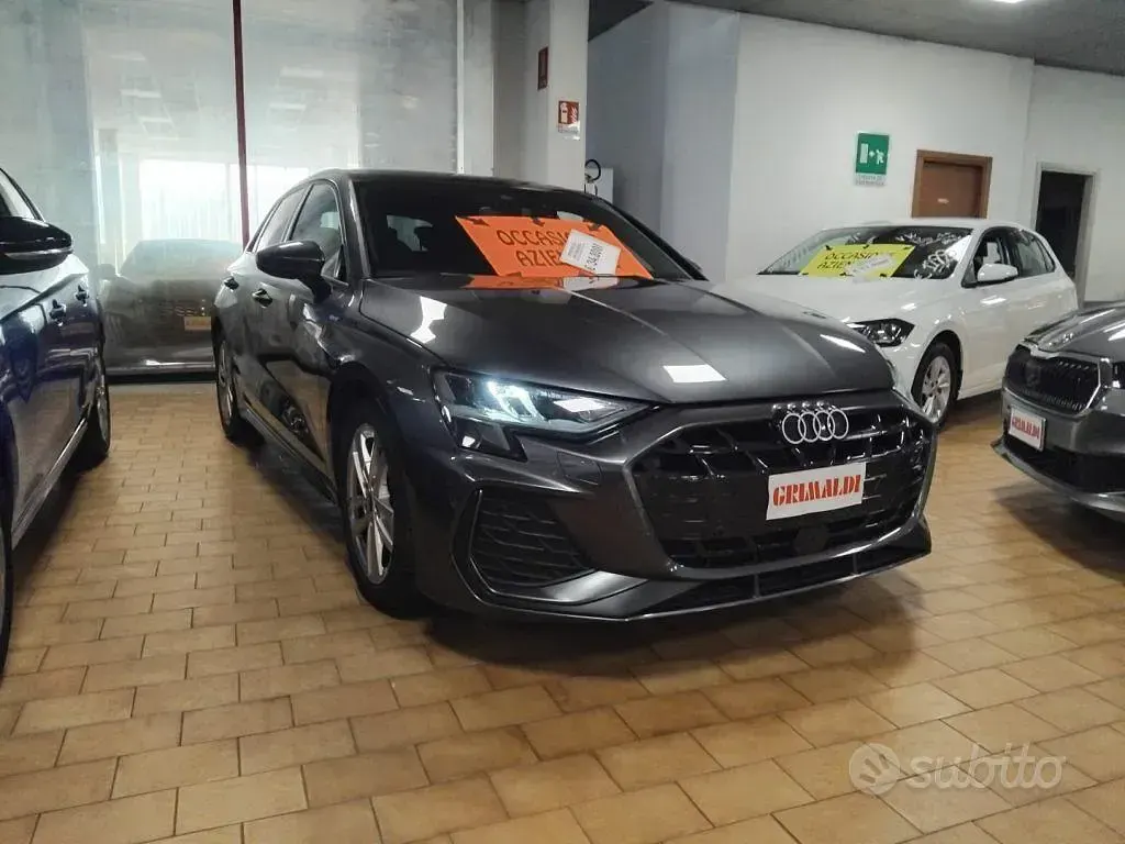 Usata Audi A3 S-Line 150 CV (110 kW) 2025 Grigio daytona / perlato Berlina
