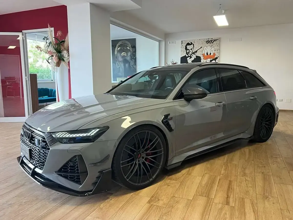 Usata Audi RS6 Ambiente 740 CV (544 kW) 2020 Grigio nardo' cemento Station wagon