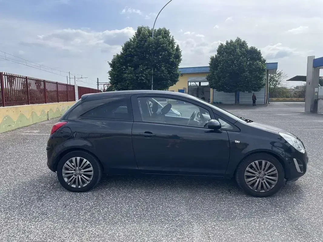 Usata Opel Corsa 69 CV (50 kW) 2013 Utilitaria