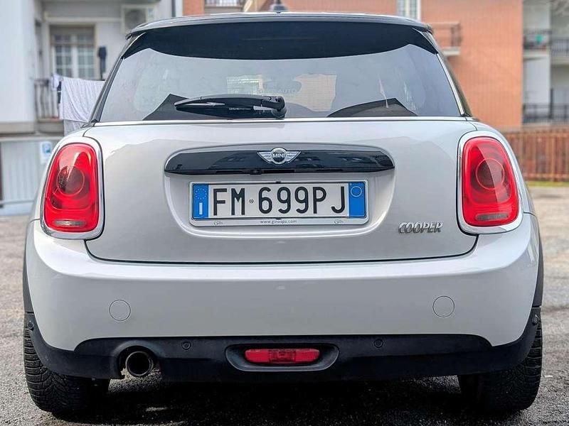 Usata Mini Cooper Hype 136 CV (100 kW) 2017 Argento Utilitaria