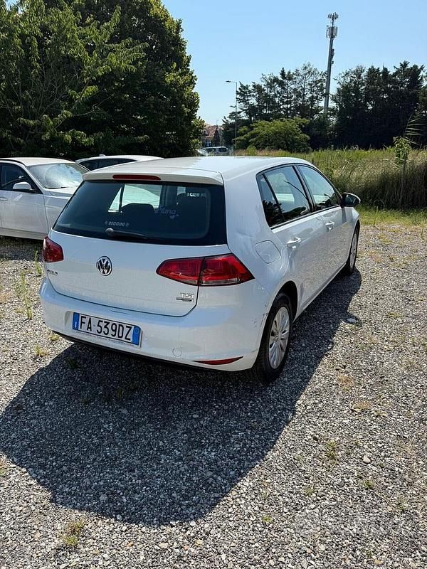 Usata VW Golf VII 85 CV (62 kW) 2015 Bianco Berlina