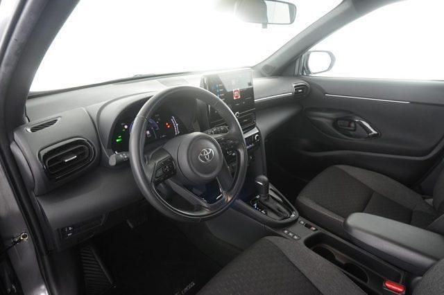 Usata Toyota Yaris Hybrid Trend 92 CV (67 kW) 2025 Grigio