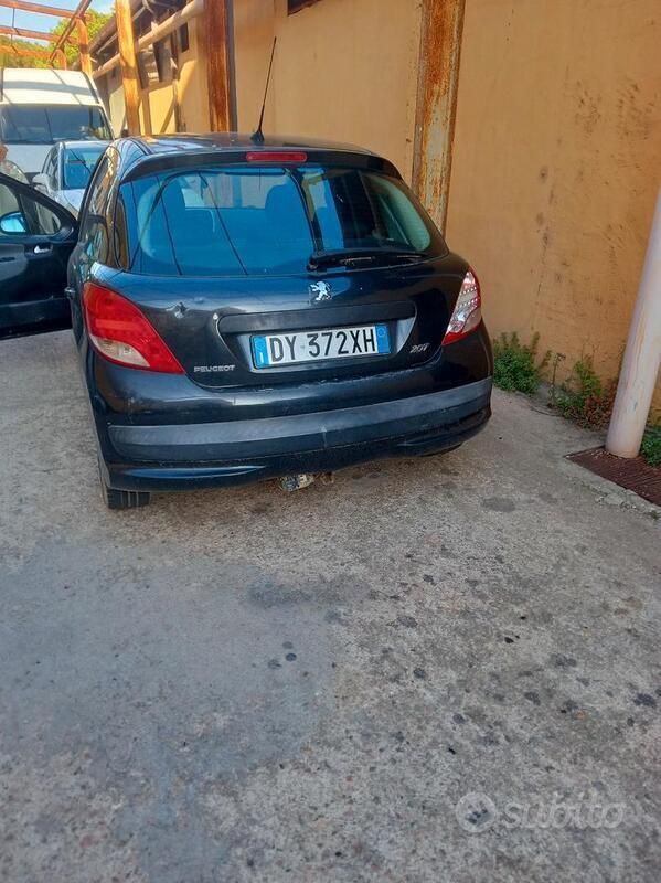 Gebraucht Peugeot 207 88 PS (64 kW) 2009 Schwarz Limousine