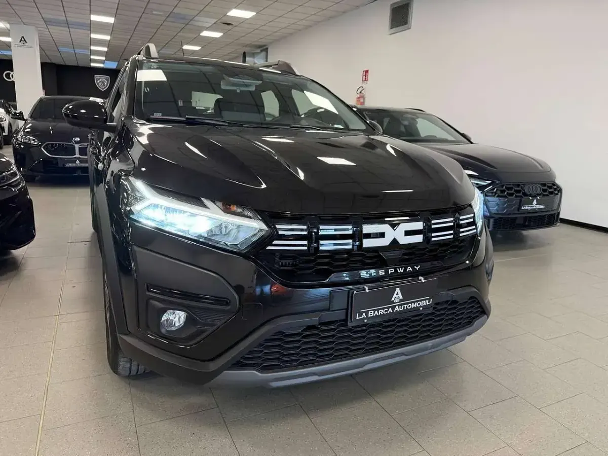 Usata Dacia Sandero Expression 101 CV (74 kW) 2024 Bianco Berlina
