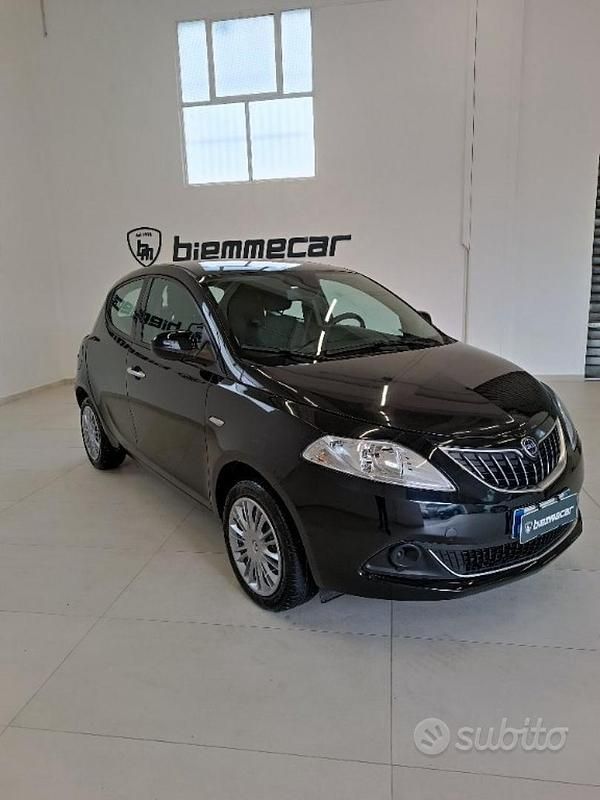 Usata Lancia Ypsilon S 69 CV (50 kW) 2022 Nero Utilitaria