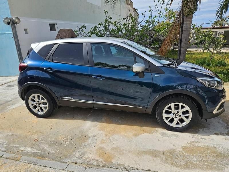 Usata Renault Captur LIMITED Deluxe 2019 Blu SUV