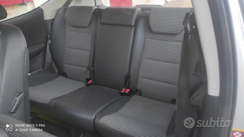 Grigio Usata 2006 Mercedes A150 Coupé | 3000 € (Cara) - Immagine 1/4