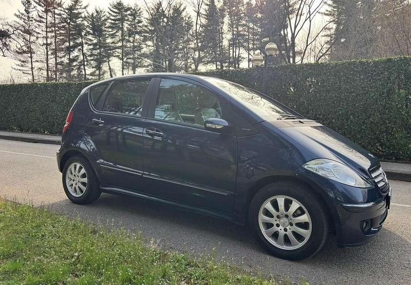 Usata Mercedes A160 Elegance 82 CV (60 kW) 2006 Blu/azzurro Monovolume